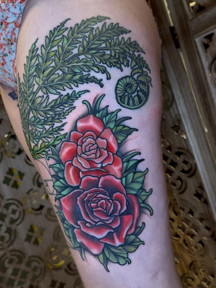 I am so happy to work with Sky @skyblubird ,truly kismet we connected.
Sky came to me with some roses and Fibonacci swirl that she wanted to add onto.
After adding the fern, they wanted things to start having more harmony with one of another and look