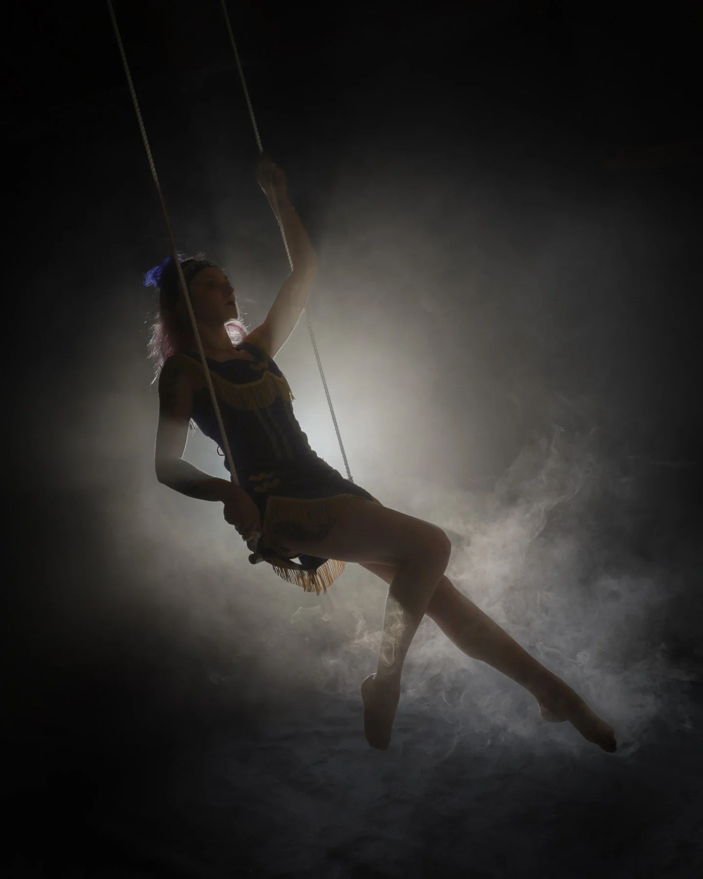 Smokey Trapeze Girl!

#circusportraitphotography #flyingtrapeze #performingarts #portraits