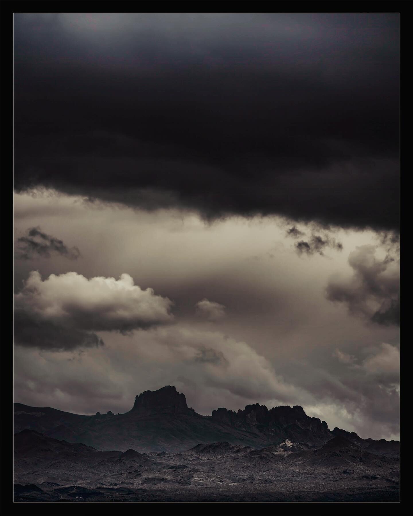 Storms over the Mesa!

Taken: 03.16.2024
Nikon Z7ii Mirrorless
Nikon 28-300mm f/3.5-5.6

#bullheadcity #bullheadcityaz #arizona #visitarizona #explorearizona #desertlandscape #laughlin #laughlinnevada #coloradoriver #desertlandscapes #rainstorm #dese