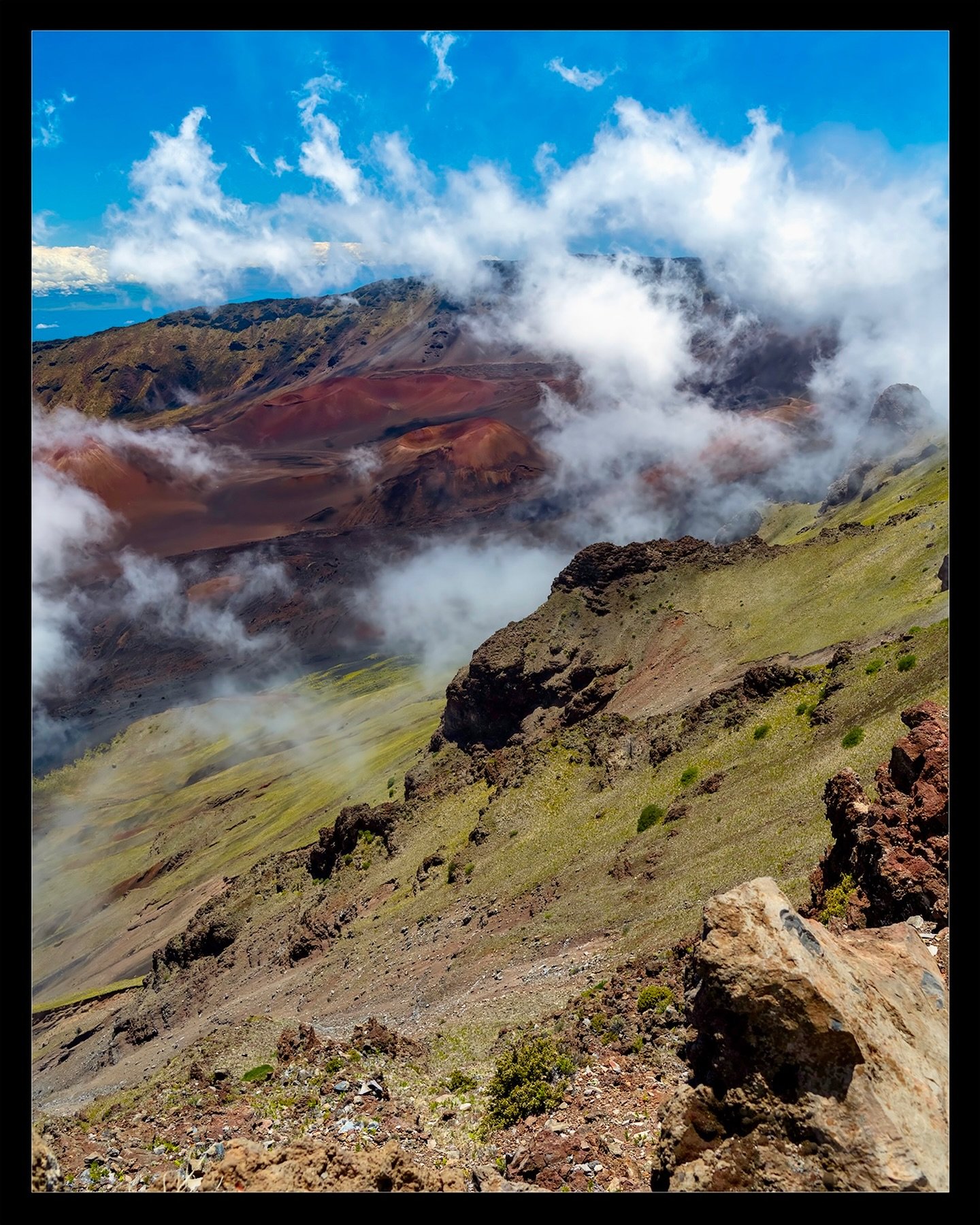Haleakala National Park | Maui, Hawaii 

My wife and I recently had the pleasure in visiting Haleakala National Park! Was an incredible place. You&rsquo;re on a tropical island but the landscape and weather don&rsquo;t reflect it. At the summit, the 