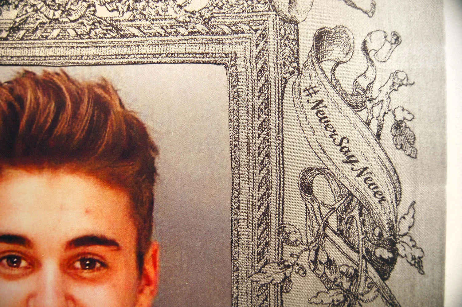 #Justin, detail