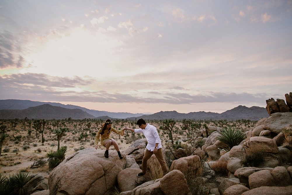 Joshua Tree Engagement shoot_0012.jpg