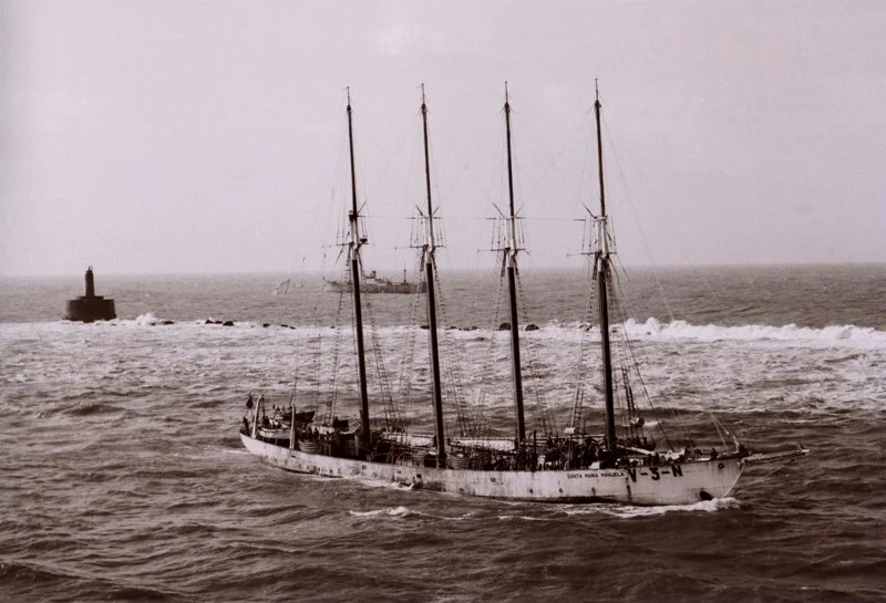 Santa Maria Manuela heading out of harbour in Portugal.