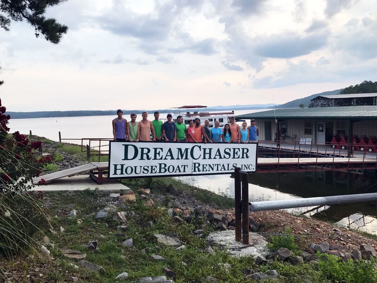About Us — DreamChaser Houseboat & Water Toy Rentals