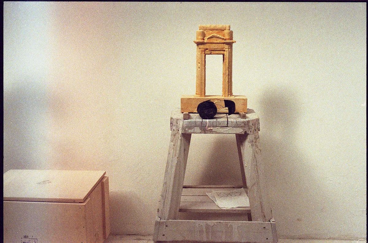 carrara_model_portra.jpg