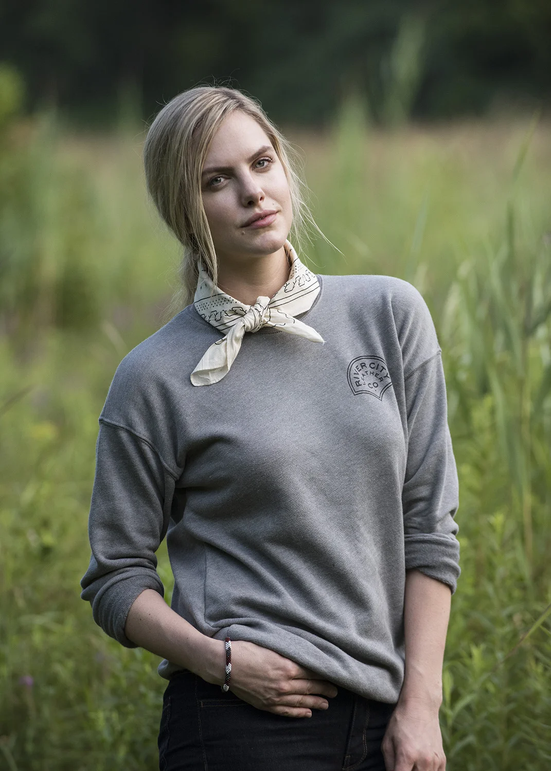 Sarah_fieldPort_D810.jpg