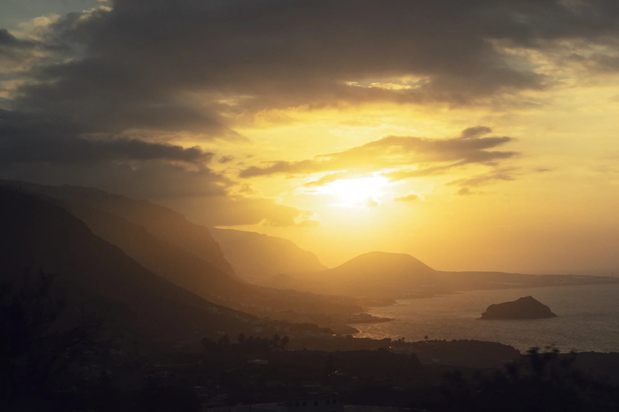 Coastline_Sunset3_CI24.jpg