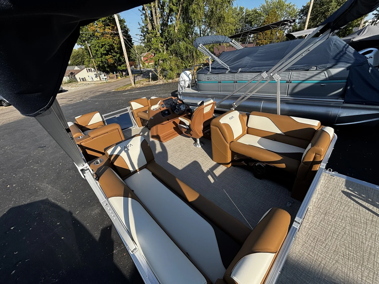 2026 Avalon Venture QL 1980 — Shriner Lake Marine, Inc