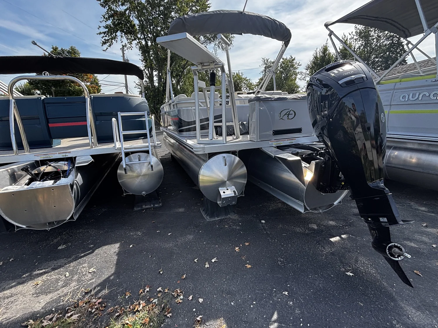 Avalon Venture QL 1980 — Shriner Lake Marine, Inc