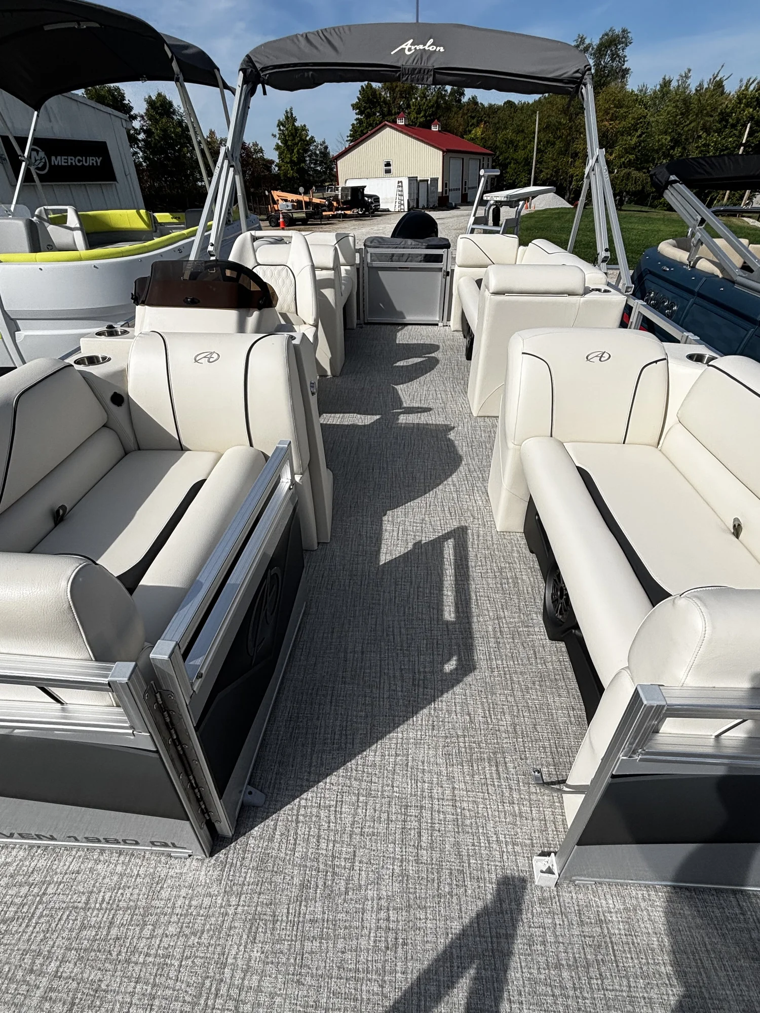 Avalon Venture QL 1980 — Shriner Lake Marine, Inc