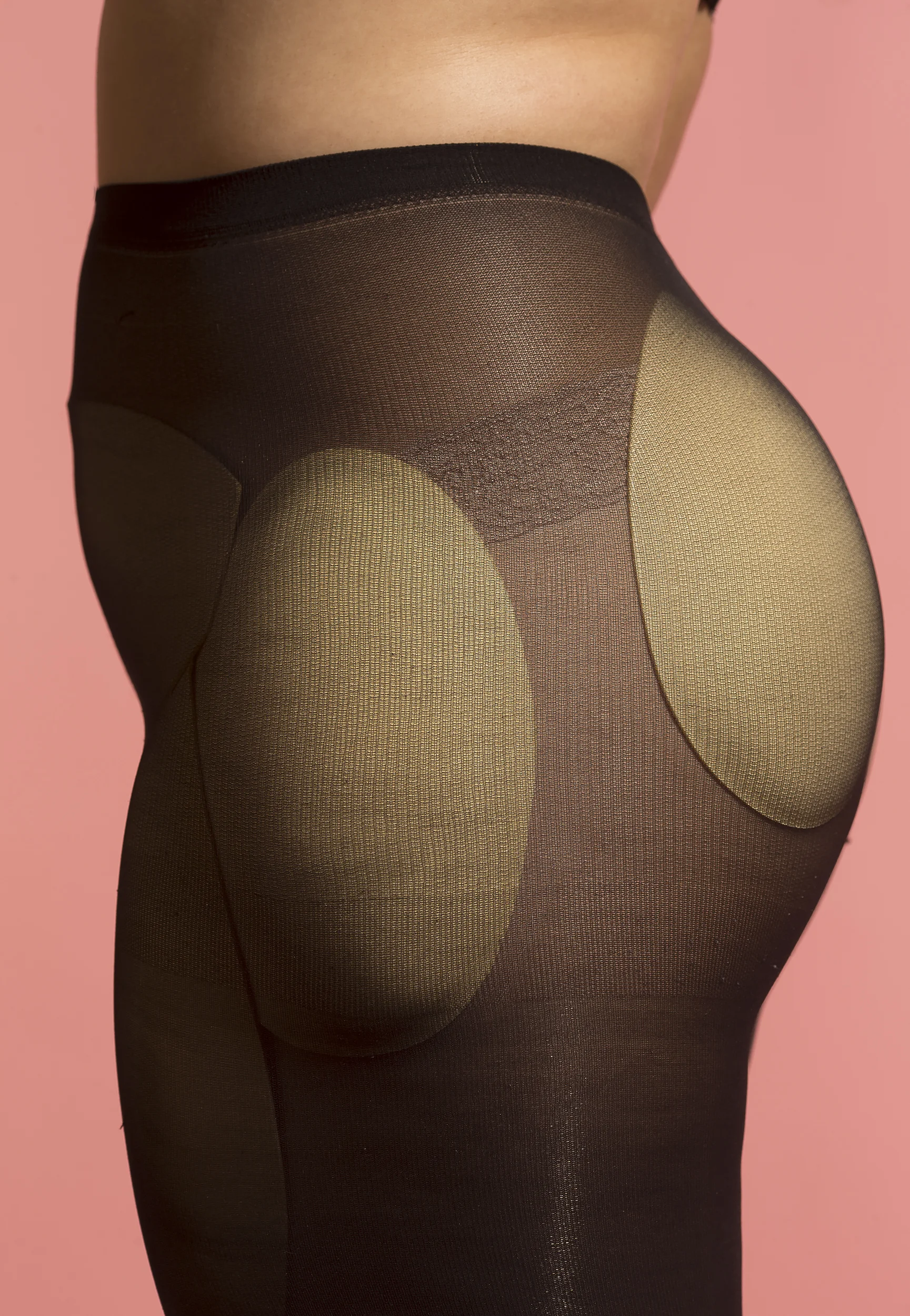 R29: Plus Size Model Padding