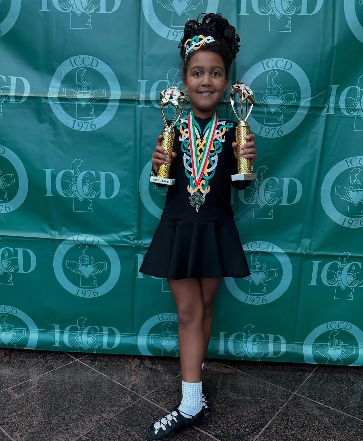 We 🧡 our RAID Family! 
Finished the feis weekend at the Delaware Feis. It’s not about the trophies, but what is learned and experienced along the way. Building strong dancers inside and out. We love how Irish dance brings us all together! 
G