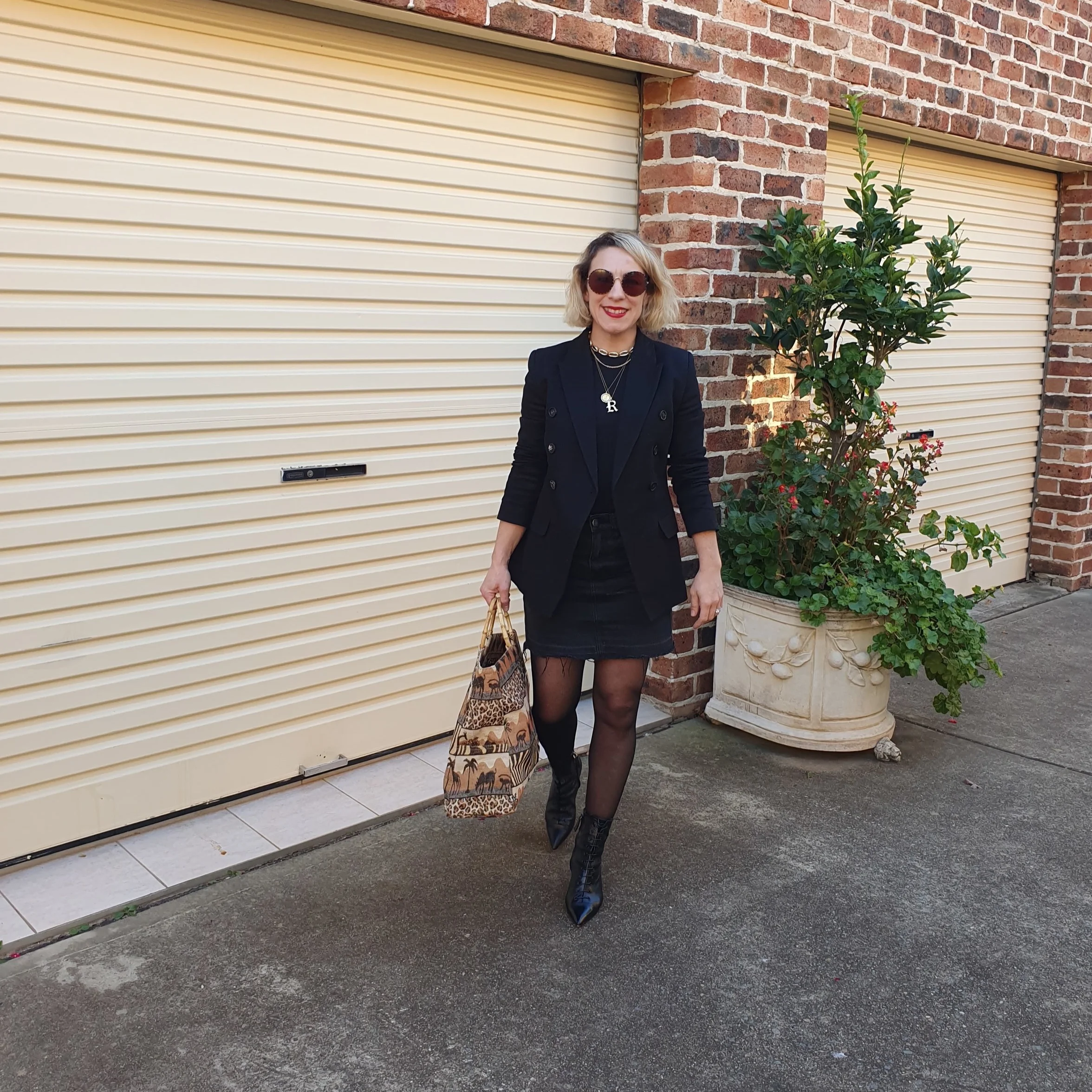 My-Virtual-Stylist-All-Black-Styling-Outfit-Inspo-1.jpg