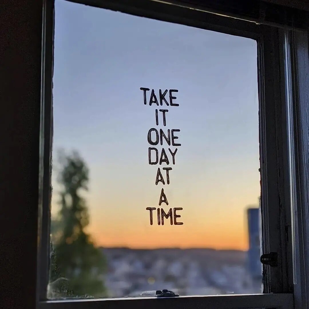 At this point it is a day by day situation. Sending love to everyone feeling it today. Whether you are in lockdown or not the uncertainty of these times can be rattling. Stay connected any way you can to be people who will lift you 🧡
📸 @goodvibeswi