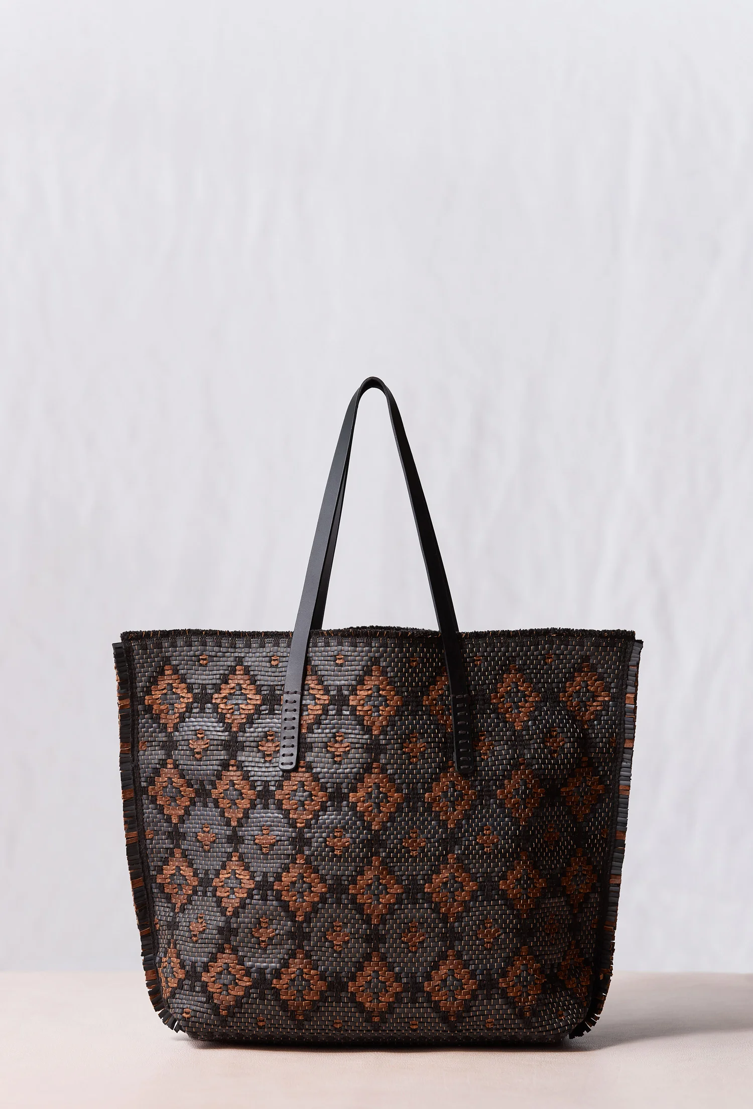 Roses in black and brown_web.jpg