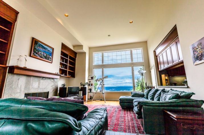 Custom Lakemont View Home