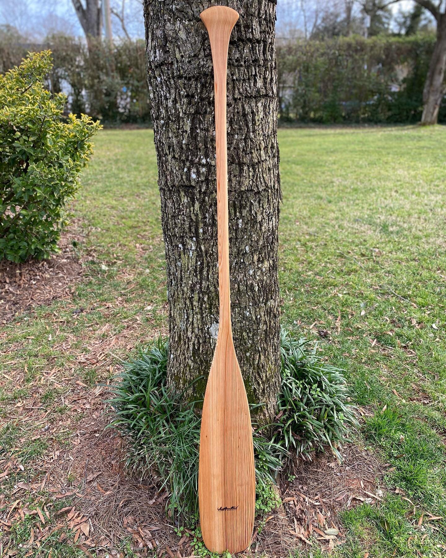 This beautiful Beaver Tail Canoe Paddle is up for auction to benefit @handsforholly a great organization in Charlotte who supports families who have children diagnosed with cancer. 

Bidding is open on auction items until Saturday at noon. Visit thei