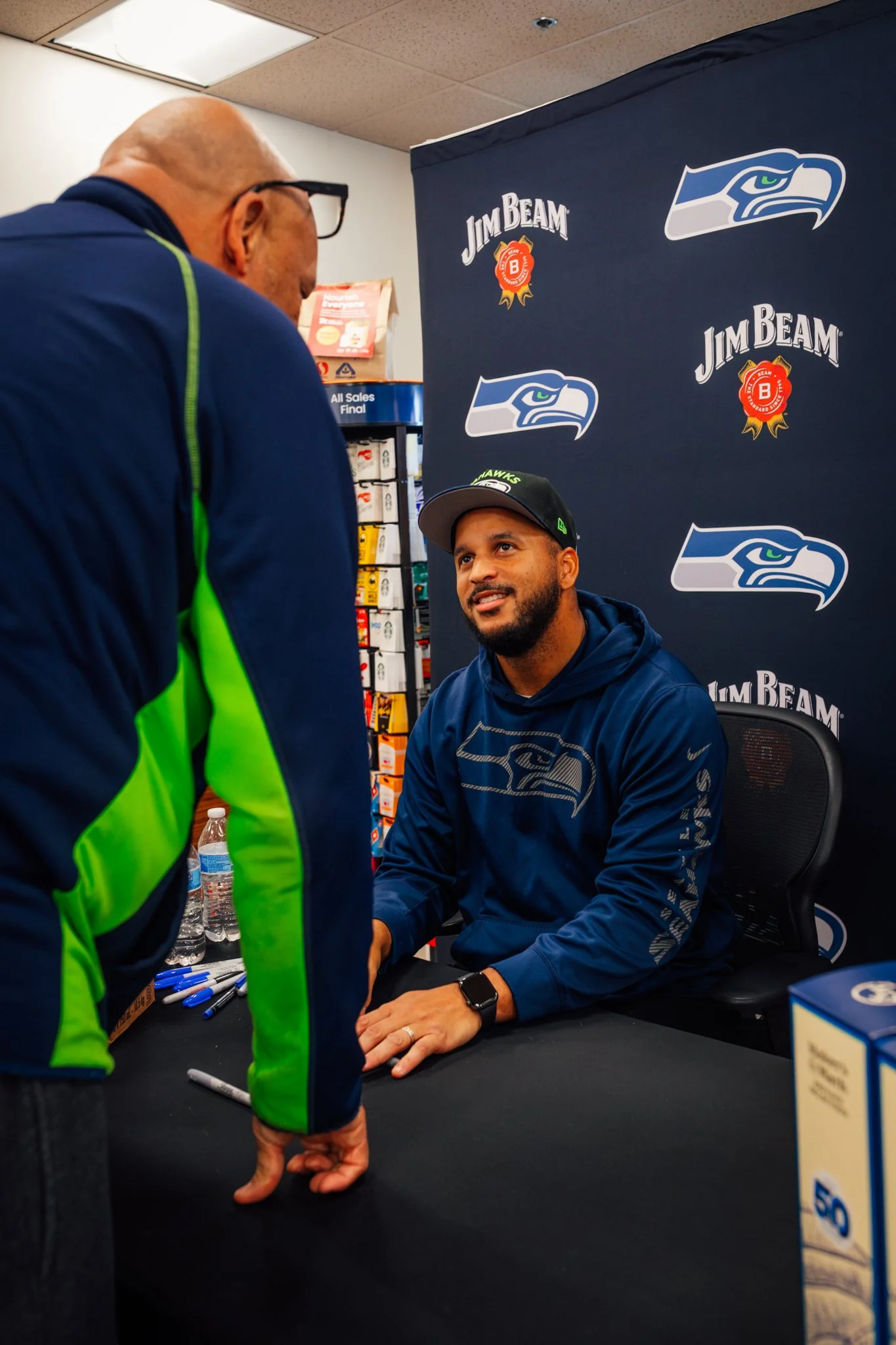 makers_mark_jim_beam_seahawks_safeway_maple_valley_jermaine_kearse.jpg-0118.jpg