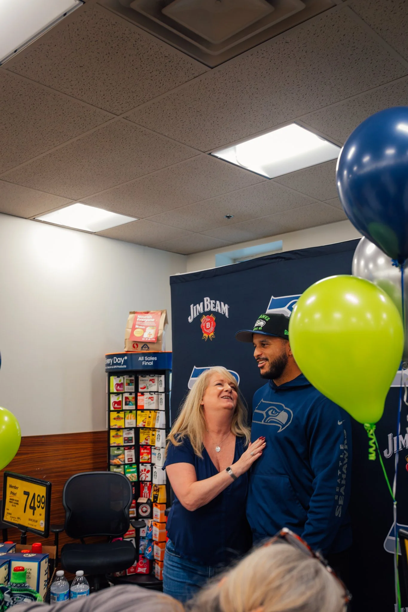 makers_mark_jim_beam_seahawks_safeway_maple_valley_jermaine_kearse.jpg-9943.jpg