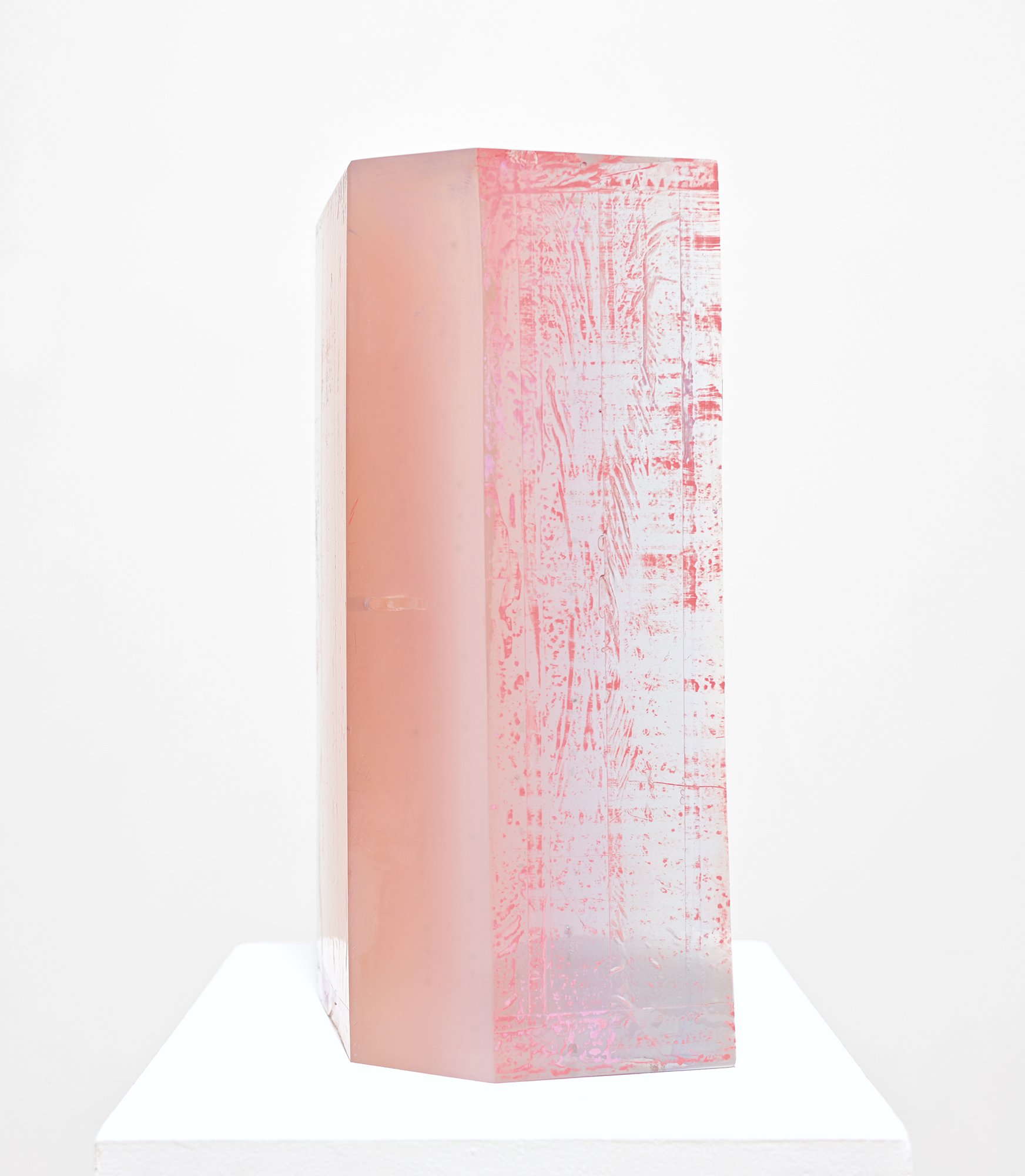   teleport , resin, paint and found auto-glass, 67 x 43 x 23 cm, 2023 