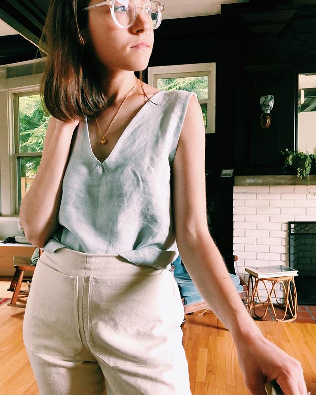 had to whip up this quick linen tank from some remnant fabric because it is HOT HOT HOT 🔥🔥🔥 #allwellprocess