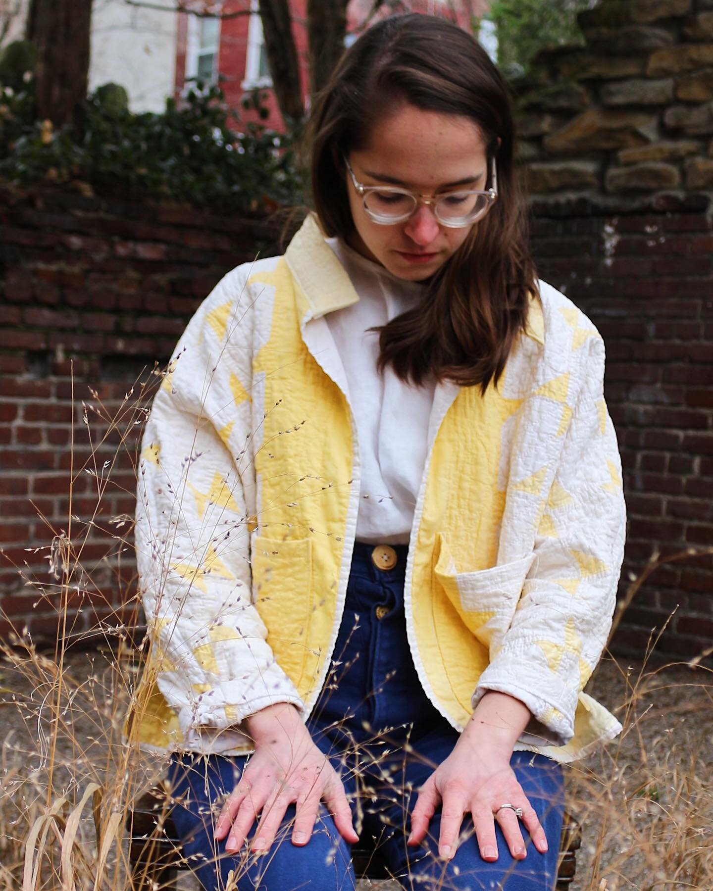 heard the temperature is dropping into the 40&rsquo;s tonight in Pittsburgh, which means it&rsquo;s quilt coat weather! the #allwellcardigancoat pattern is perfect for making all sorts of layers &mdash; from light linen popovers to boiled wool cardig