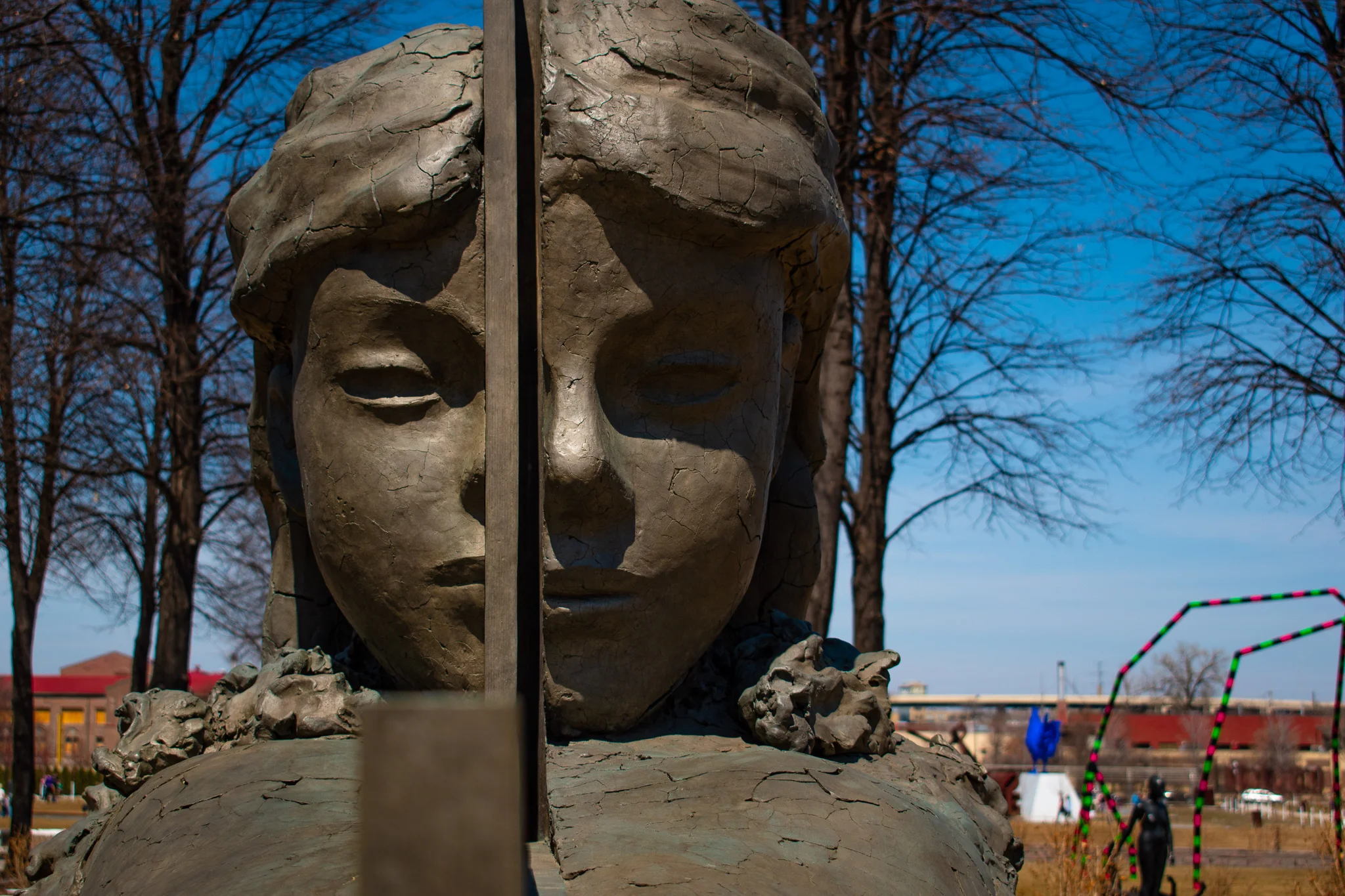 uprooted-traveler-minneapolis-sculpture-st-paul-guide.jpg