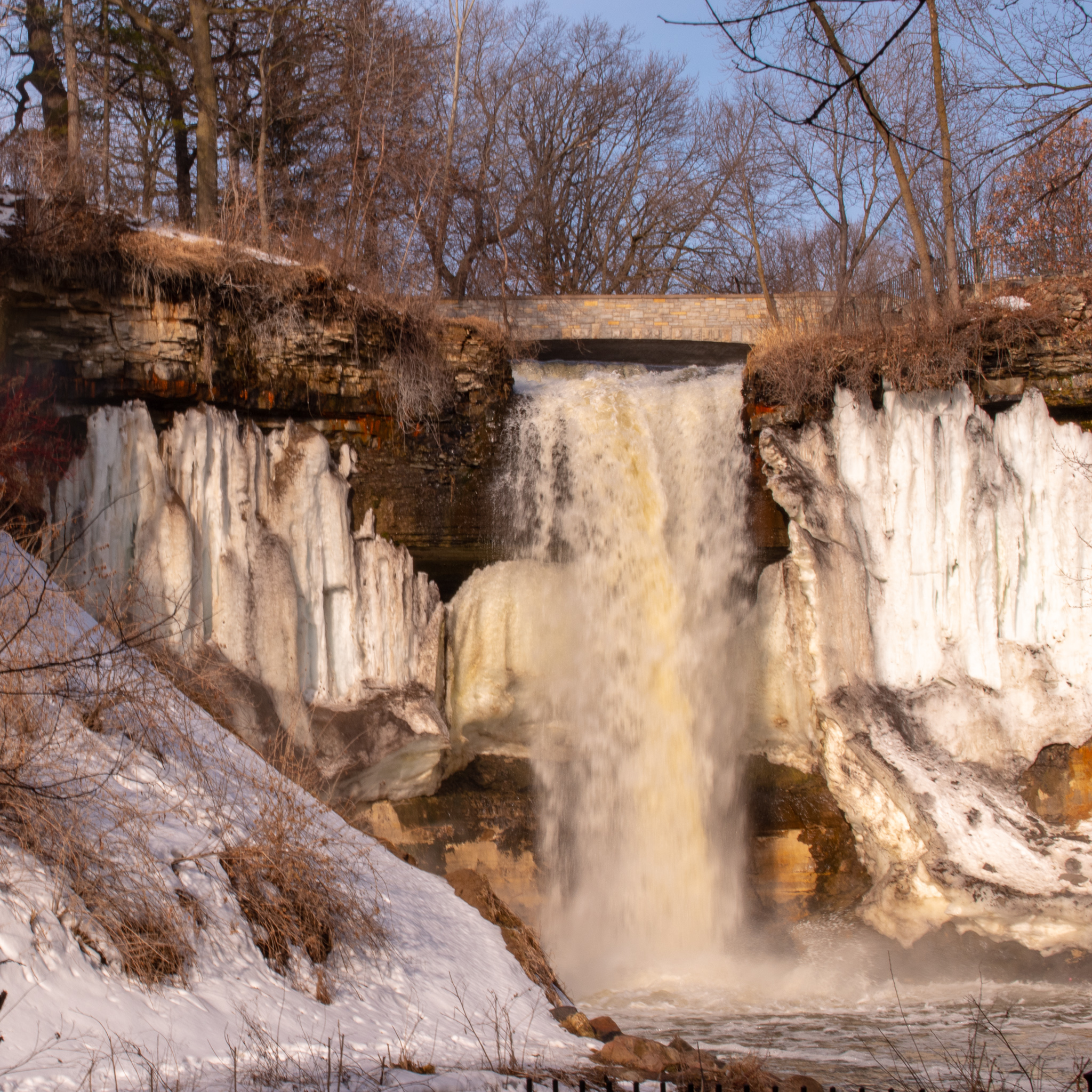 uprooted-traveler-minnehaha-falls-st-paul-minneapolis-guide-what-to-do-2.jpg