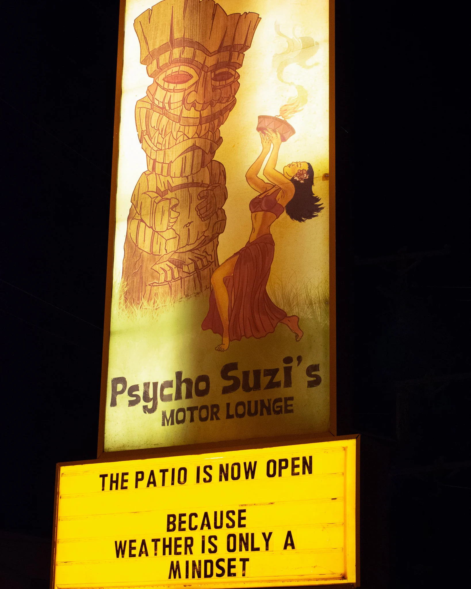 uprooted-traveler-psycho-suzis-minneapolis-st-paul-tiki-sign-motor-lounge.jpg