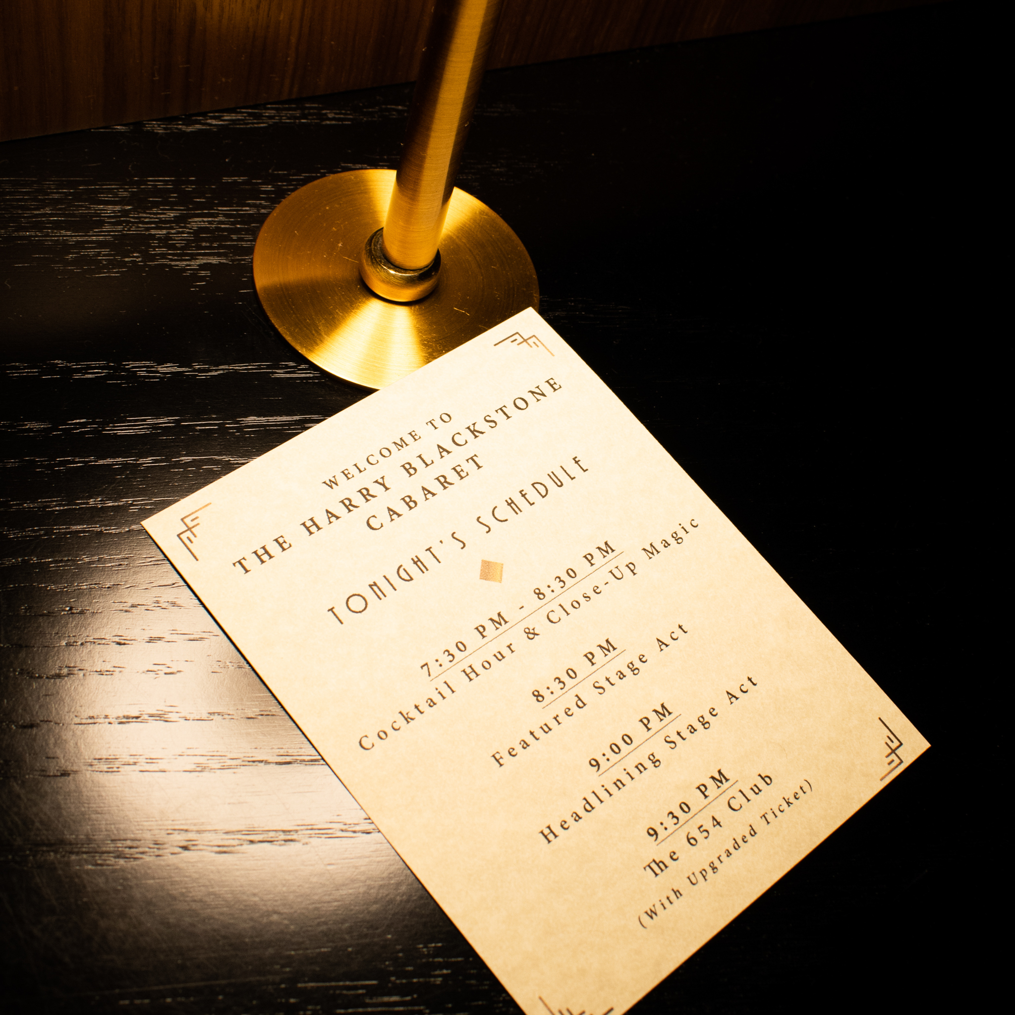 Uprooted-Traveler-Chicago-Guide-illinois-magic-lounge-what-to-do-menu.jpg