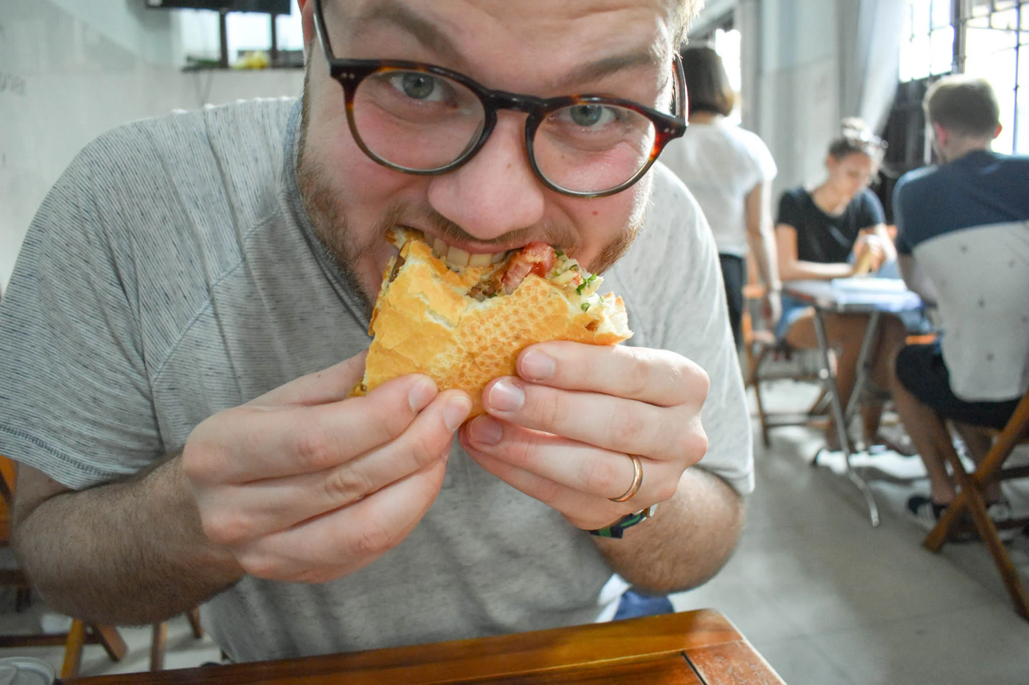 uprooted-traveler-Madam-Khanh-Banh-Mi-Queen-vegan-bahn-mi-hoi-an.jpg