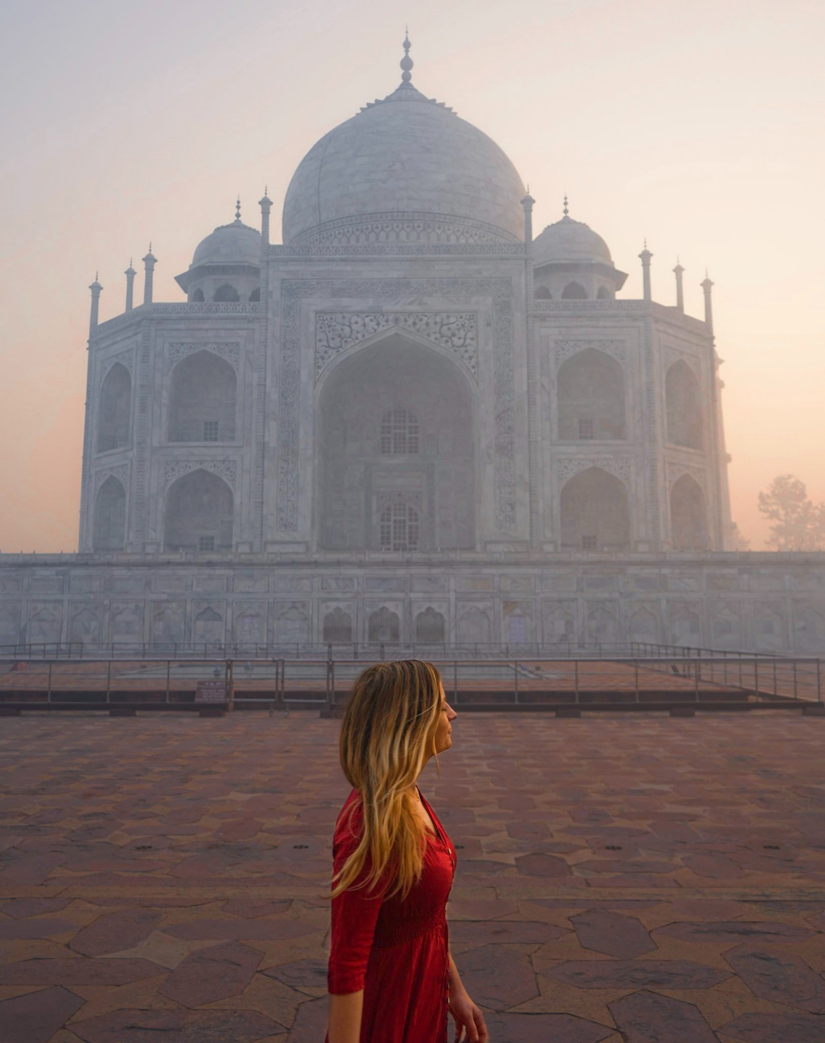 Girls Of The Taj Mahal 14