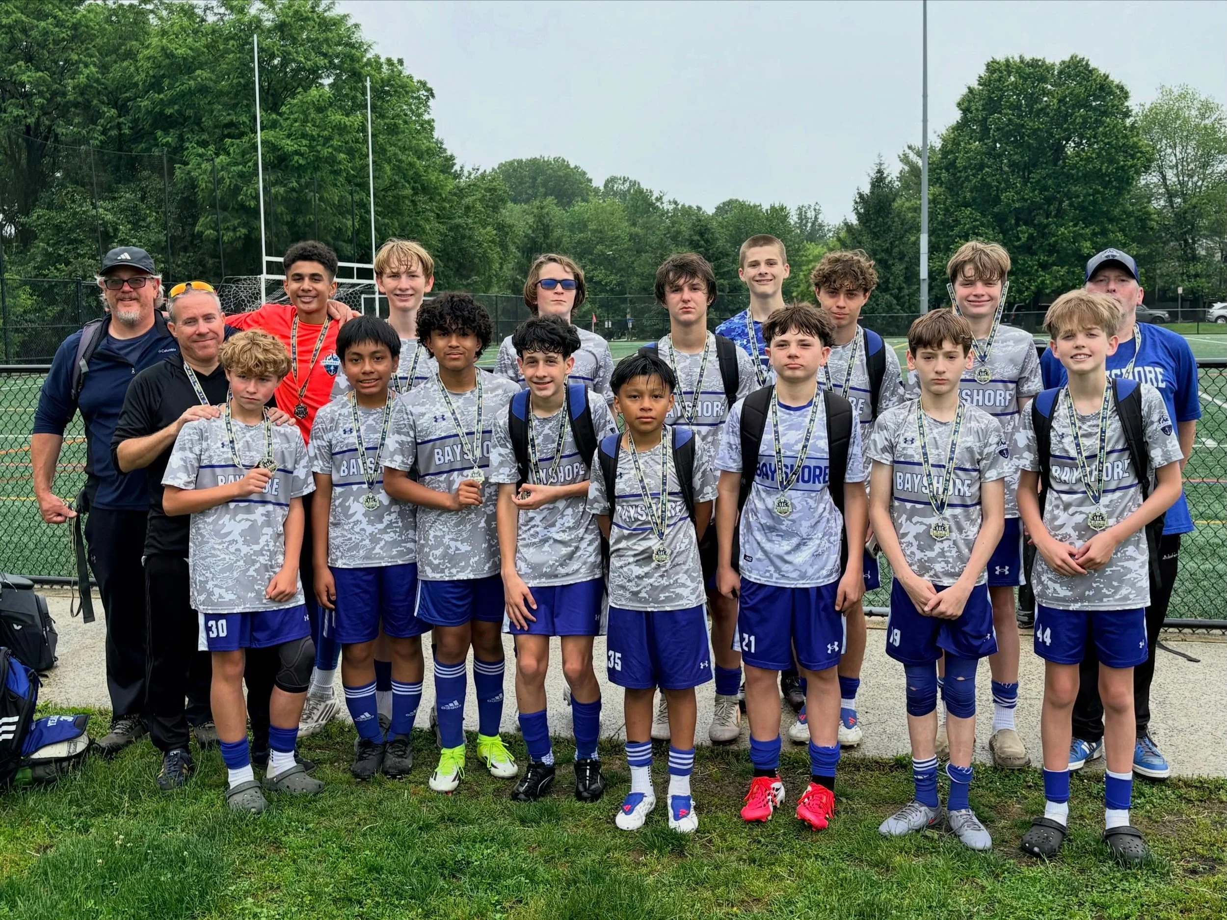 Bayshore Braves competed in the SAC Columbia Invitational Tournament in Howard County!  Braves played SAC in the first match and won with a 6-0 scoreline. Goals were made by Nate Loller (2), Brooks Bugg (2), Evan Hosler, and Owen Austin.  Assists wer