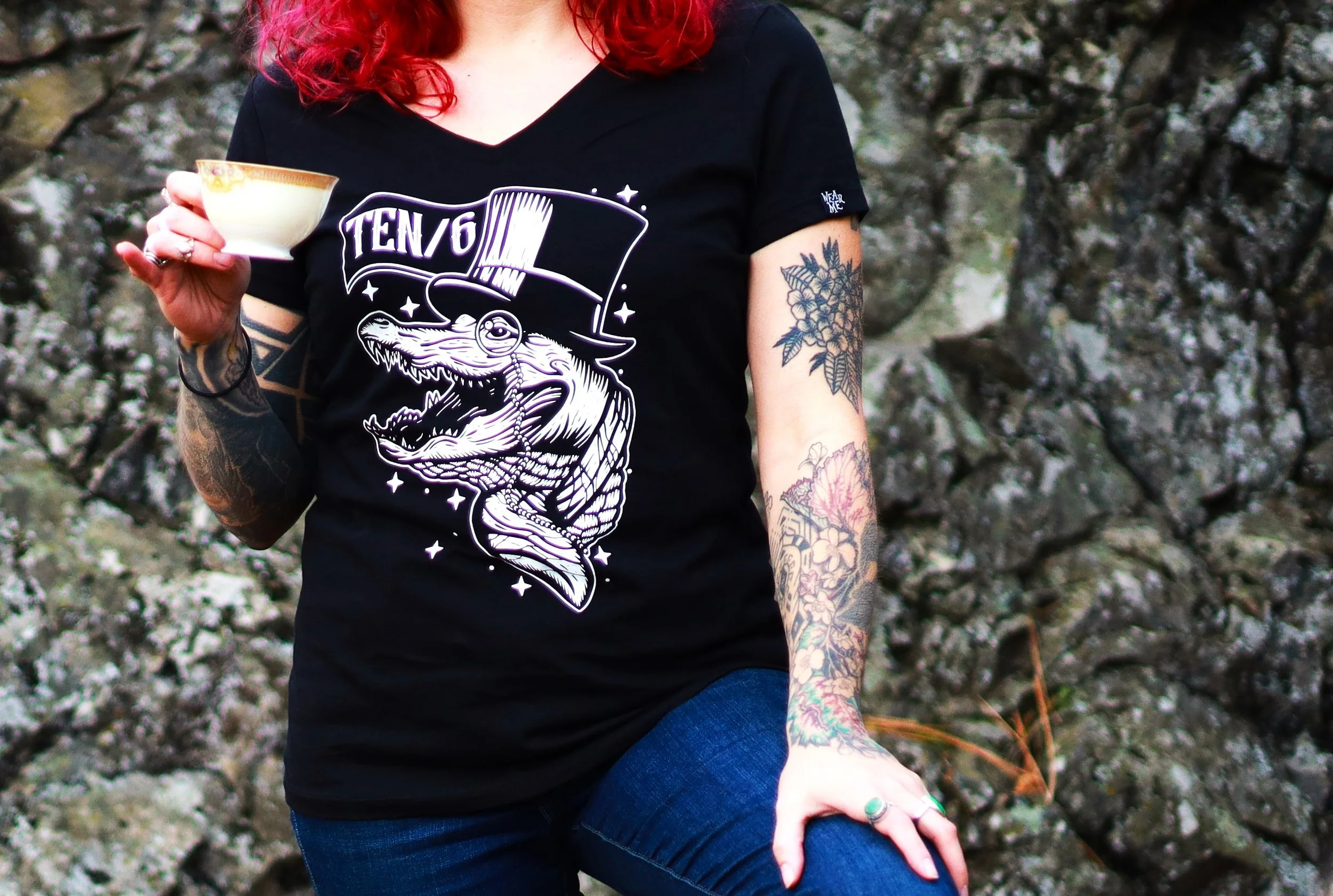 Ten/6 Gator Women's V-Neck Shirt
