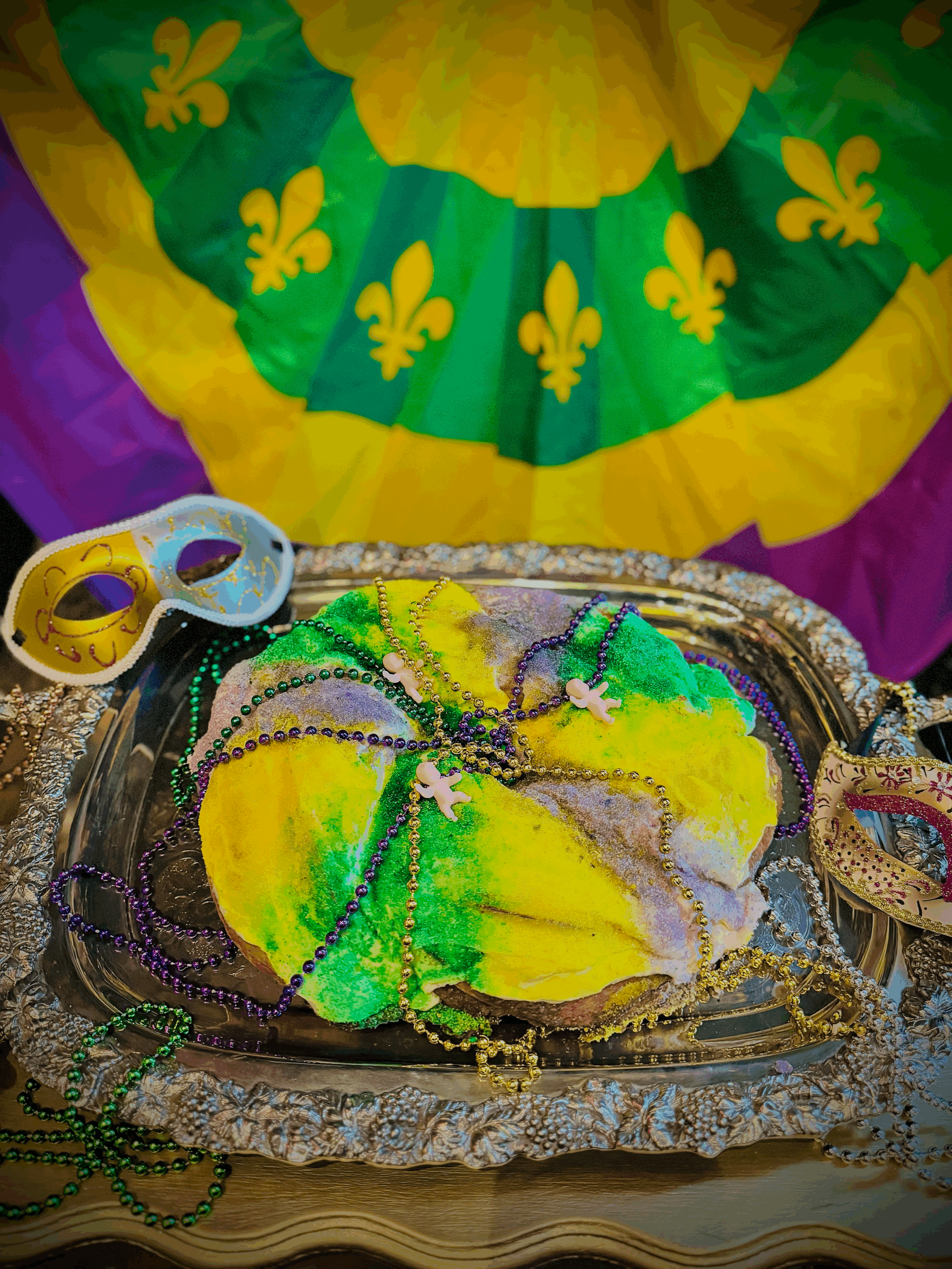** PRE ORDER ** Mardi Gras King Cake - Pre Order