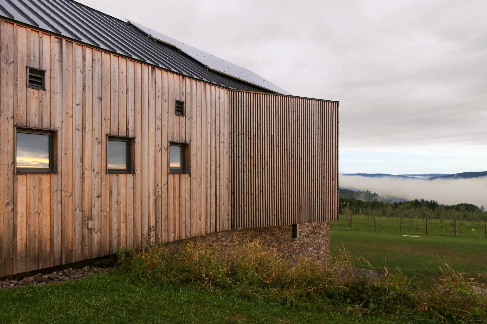 Earth Day at Seminary Hill Cidery 🌿
Where architecture meets landscape, and sustainability is part of the experience, not an afterthought.
Designed to tread lightly, built to last, and rooted in place.

Photo by Erin Lindsey for Escape Brooklyn

#Ea