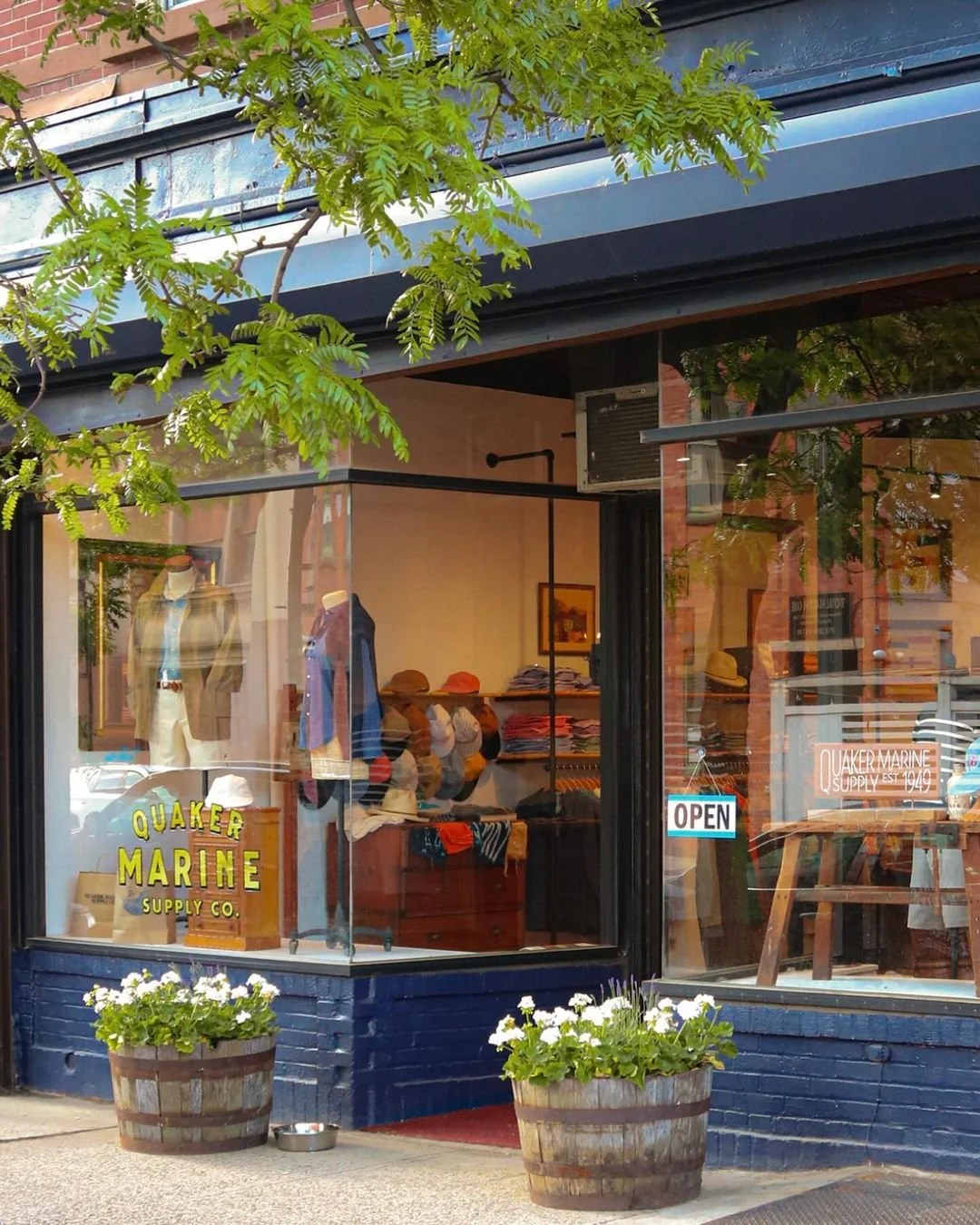 1 - QMS_store_IG6.jpg