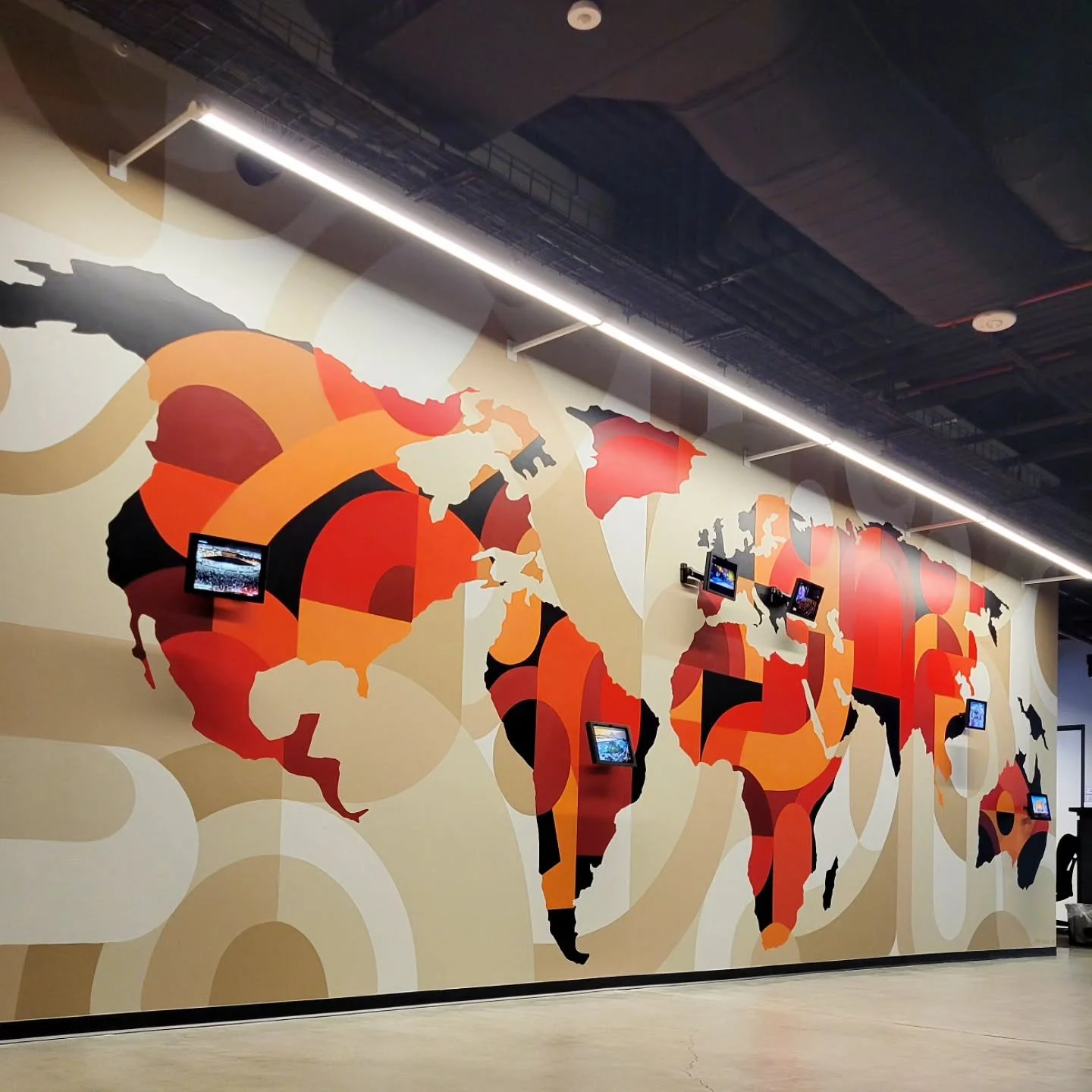 Geography lesson for @livenationla 🌏

World map mural I had the sweet opportunity to design &amp; paint for Live Nation's Beverly Hills HQ! This one was a  blend of form and function and I'm definitely wishing I could get on a boat right now and sai