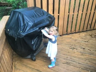 Meanwhile, new grill buddy is making me work NOW!