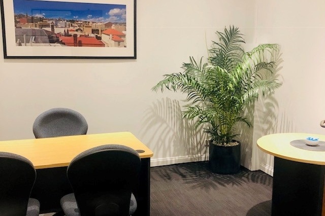 Photo+-+Back+Interview+Room+%28Low+Res+-+square%29+-+Vivid.jpg