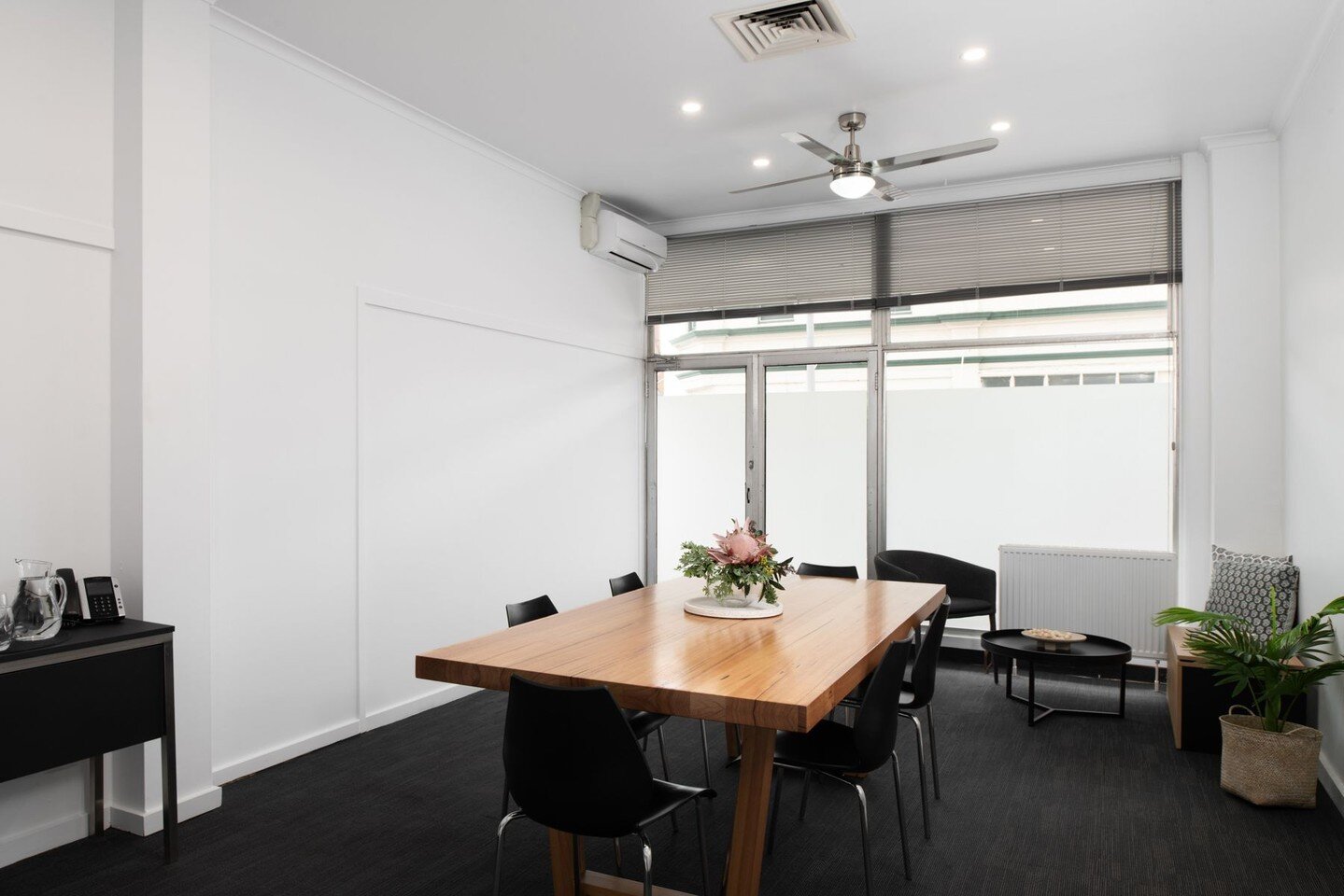 Take the stress out of planning your next meeting by hiring the perfect meeting room from our range of professional and well-equipped spaces. You won't regret it! 

#meetingrooms #launceston #corporate #businesscentre