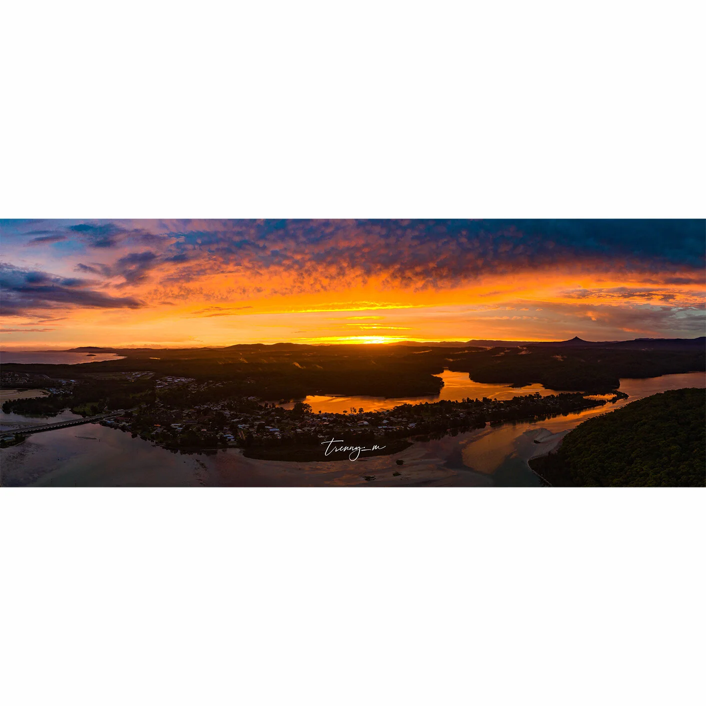 Burrill Lake Sunset Panorama.jpg