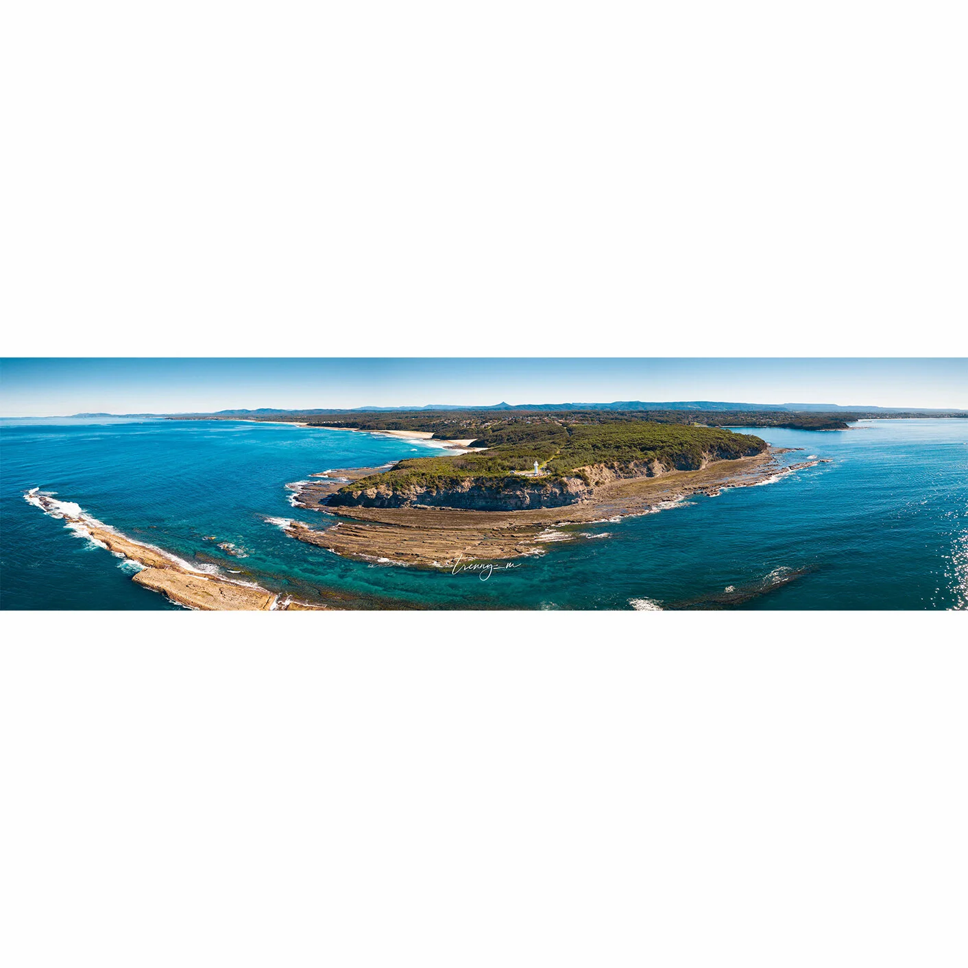 Ulladulla Lighthouse Panorama.jpg