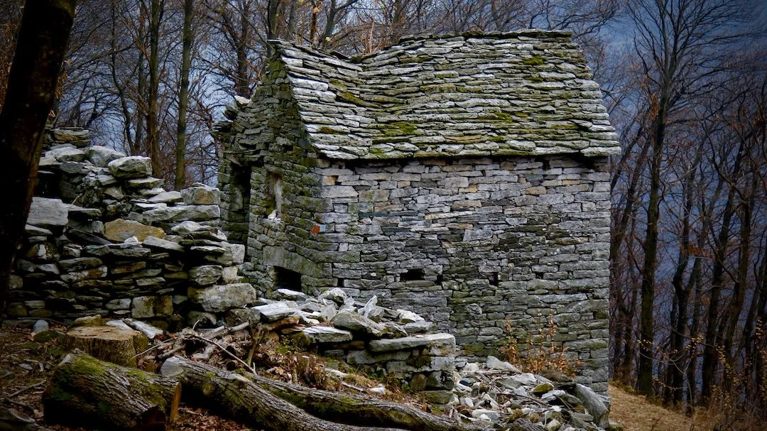 smartmyway_Kathrin_Rüegg_Ruegg_Rueegg_Ticino_Verzasca_old_stone_house_rustico_5.JPG