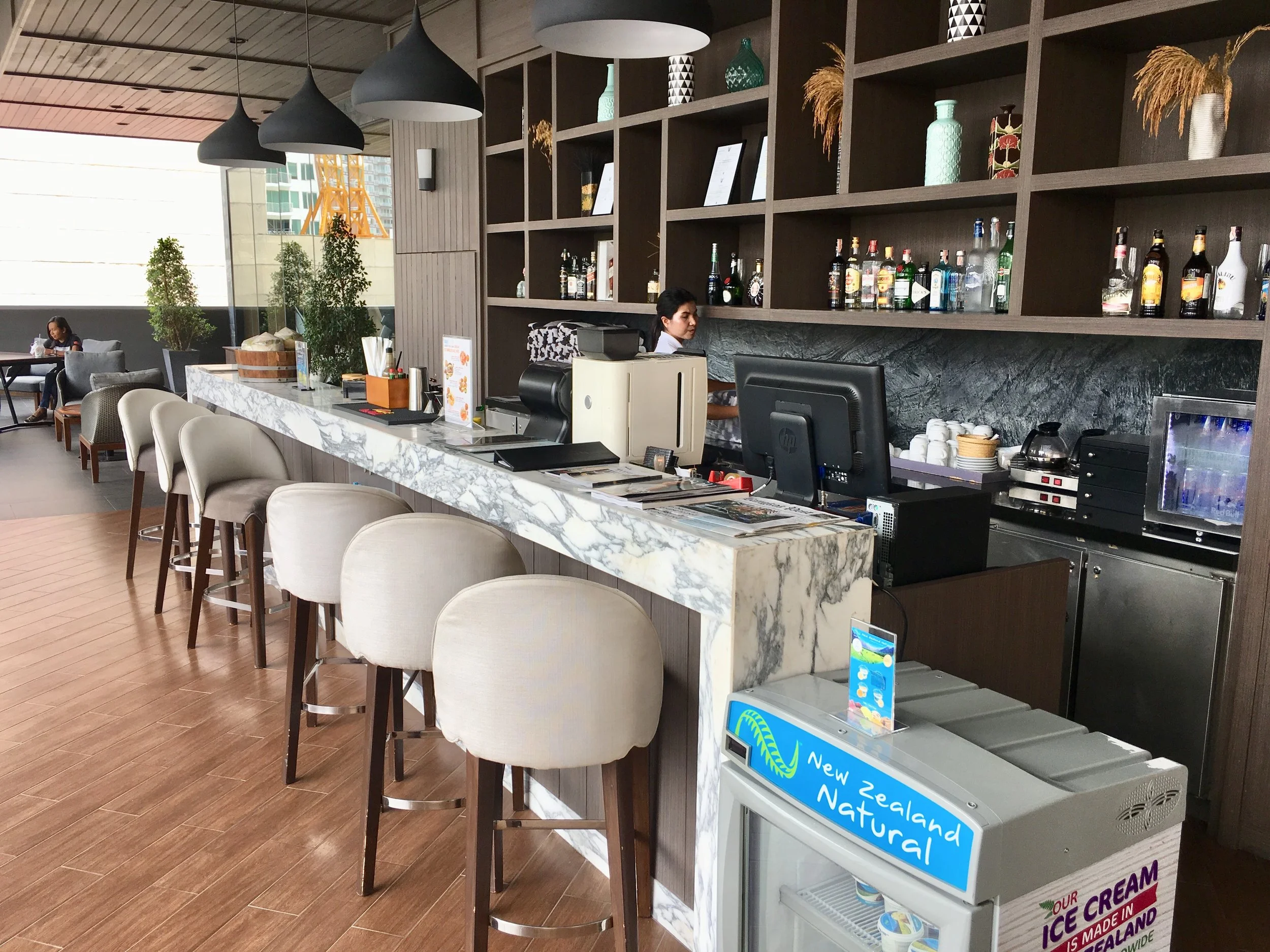 Pool bar with lots of tasty beverages and cocktails (alcoholic and non-alcoholic)