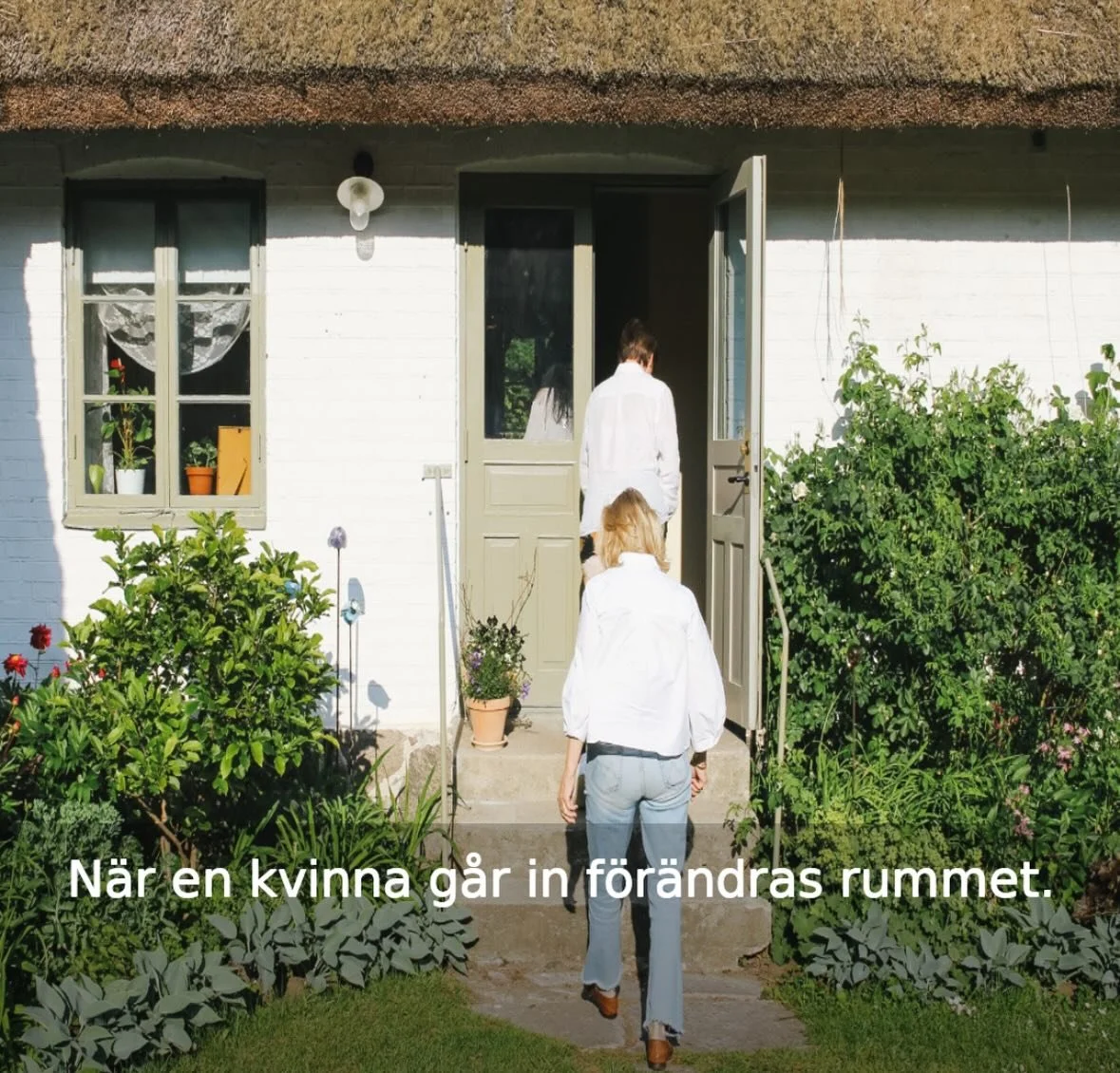 Allt f&ouml;r&auml;ndras n&auml;r en kvinna g&aring;r in.

Under december lyfter vi r&ouml;sterna fr&aring;n Few Alumni Styrelse, kvinnor med olika bakgrund men samma kompass: att st&auml;rka framtidens styrelser.
Vi vill avmystifiera styrelsearbete.