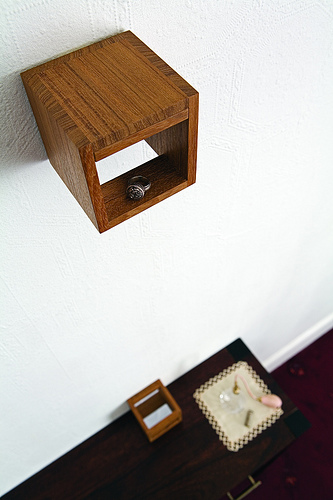 Periscopic Boxes If you can see the jewellery it can see you