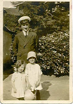 Grace and her older sister Bunty