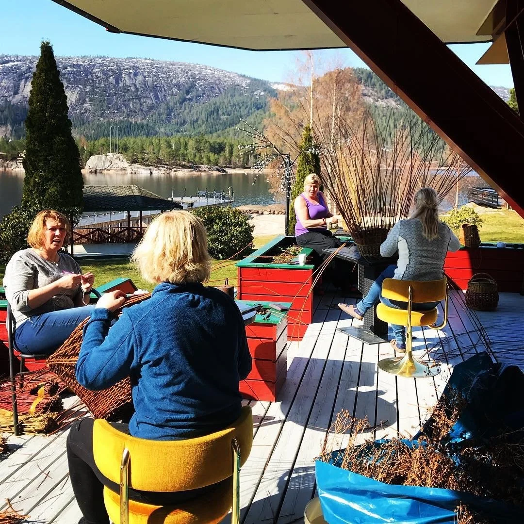 Gama med lus og Løye på Refsnes hotell, Bygland