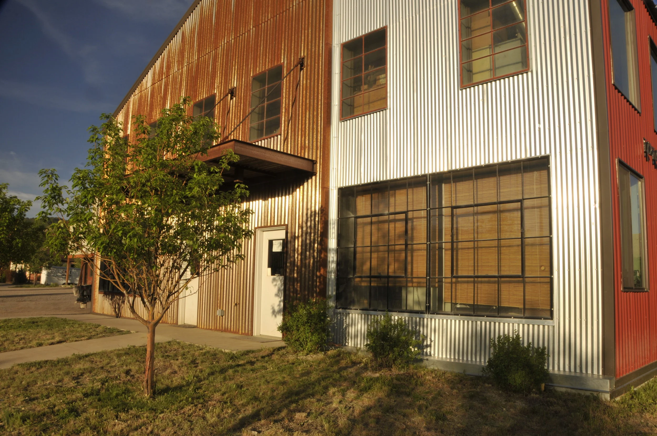 Facility Tour / Area Attractions